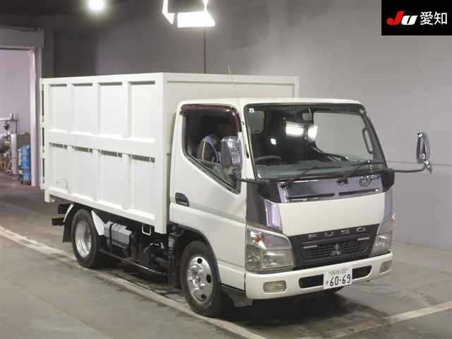 MITSUBISHI CANTER 2010