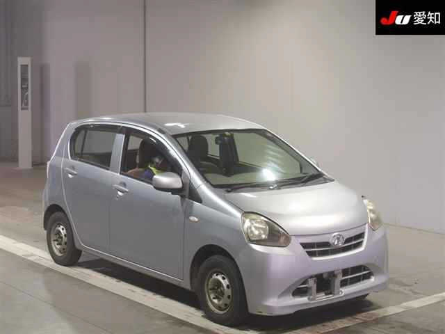 DAIHATSU MIRA E S 2012
