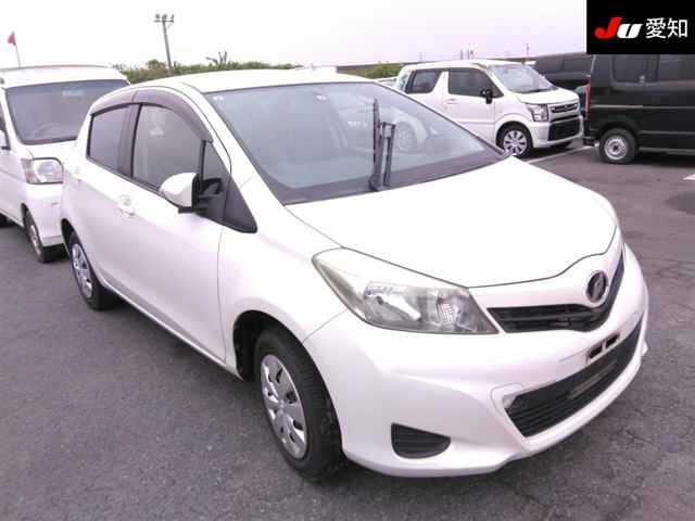 TOYOTA VITZ 2013