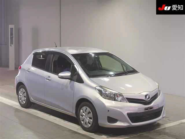 TOYOTA VITZ 2012