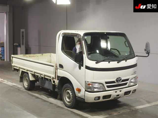 TOYOTA DYNA 2015