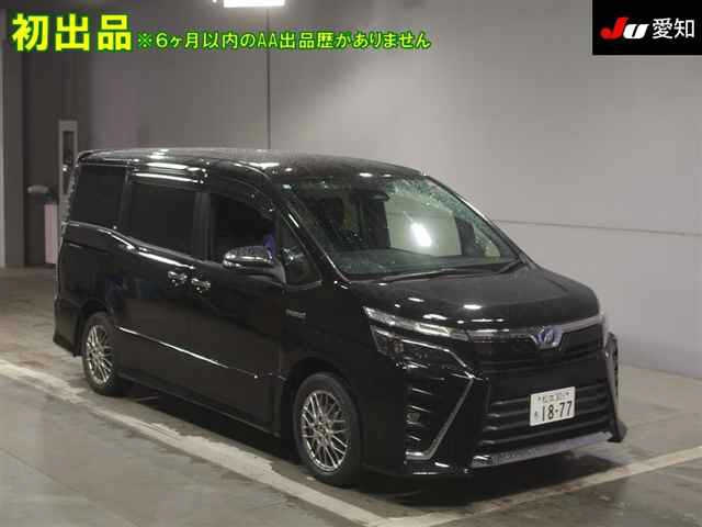 TOYOTA VOXY 2018