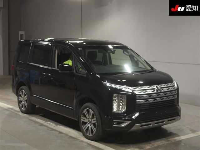 MITSUBISHI DELICA D5 2022