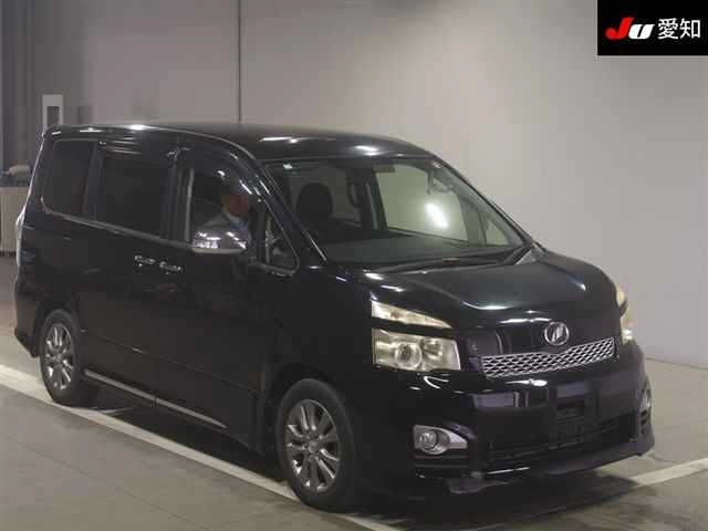 TOYOTA VOXY 2012
