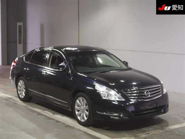 NISSAN TEANA 2010