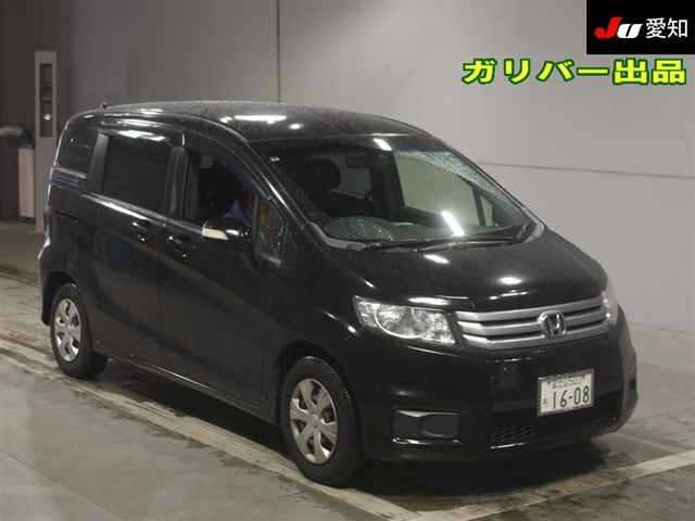 HONDA FREED 2013