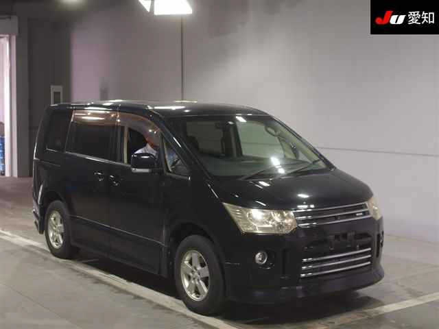 MITSUBISHI DELICA D5 2008