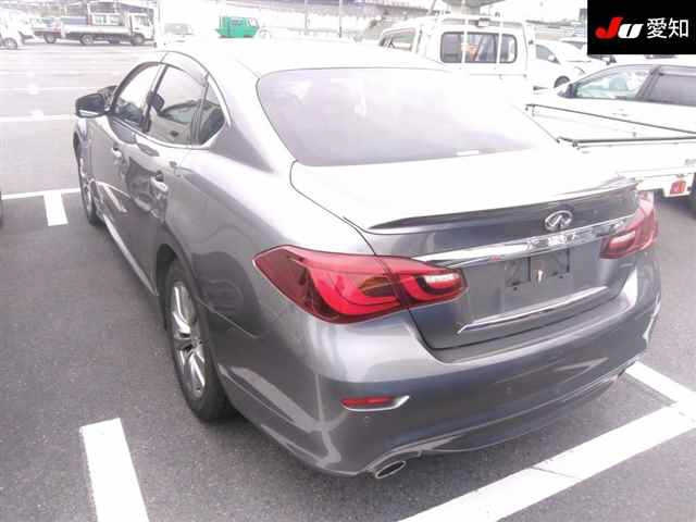 NISSAN FUGA 2018
