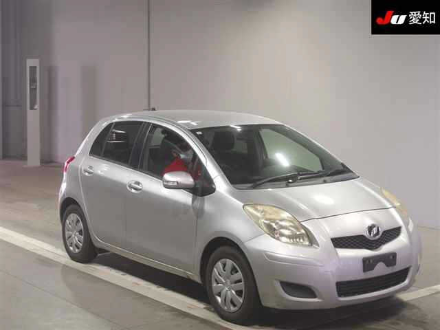 TOYOTA VITZ 2011