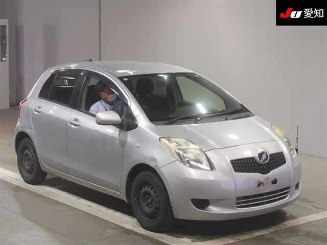 TOYOTA VITZ 2005