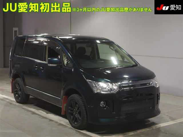 MITSUBISHI DELICA D5 2007