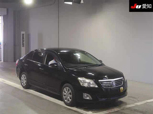 TOYOTA PREMIO 2014