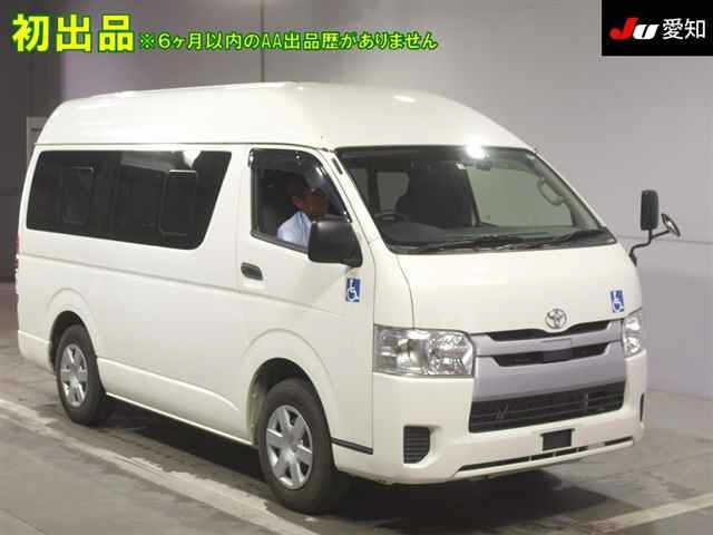 TOYOTA HIACE VAN 2019