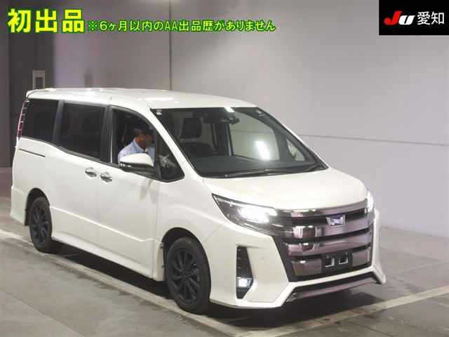 TOYOTA NOAH 2020