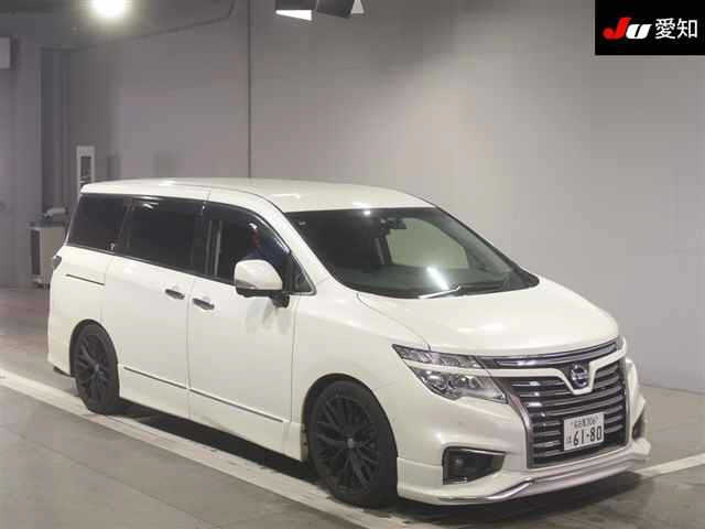 NISSAN ELGRAND