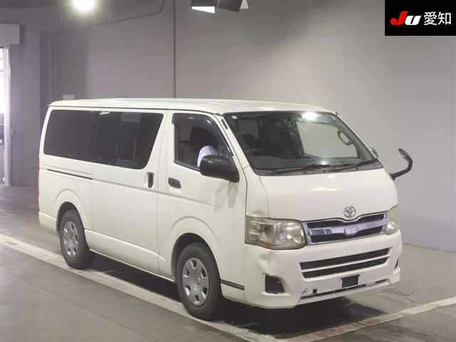 TOYOTA REGIUS ACE VAN 2013