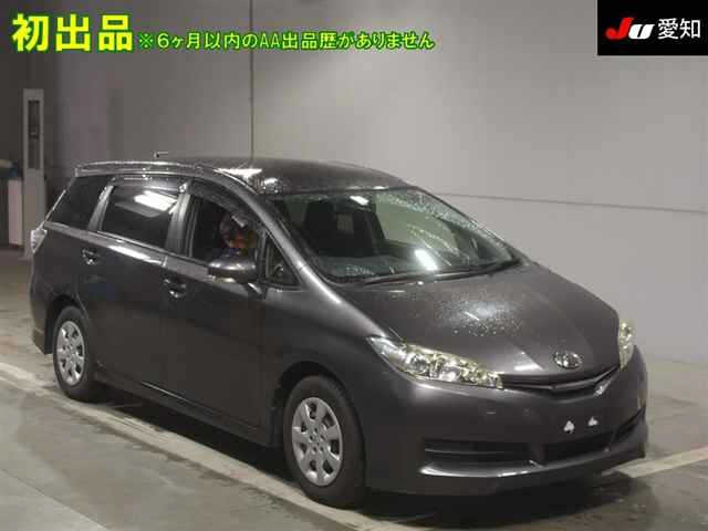 TOYOTA WISH 2013