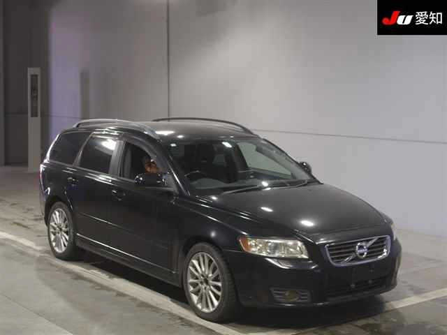 VOLVO V50 2010