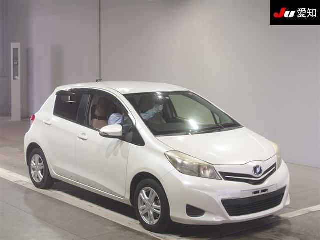 TOYOTA VITZ 2012