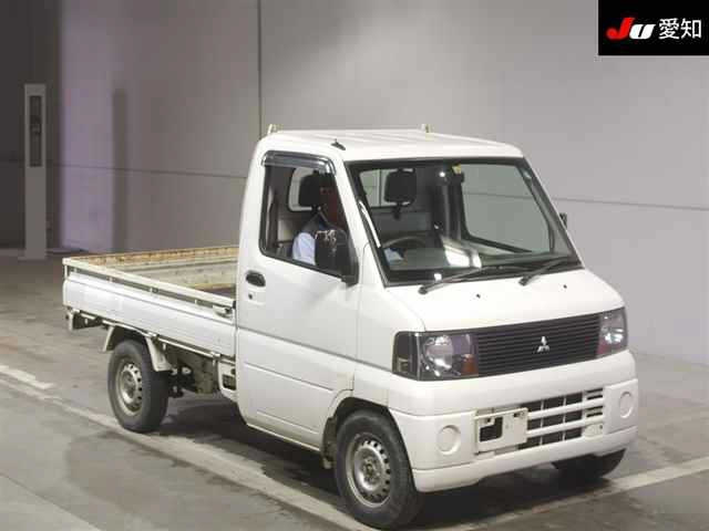 MITSUBISHI MINICAB TRUCK 2005