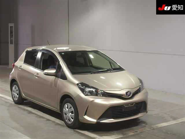 TOYOTA VITZ 2015