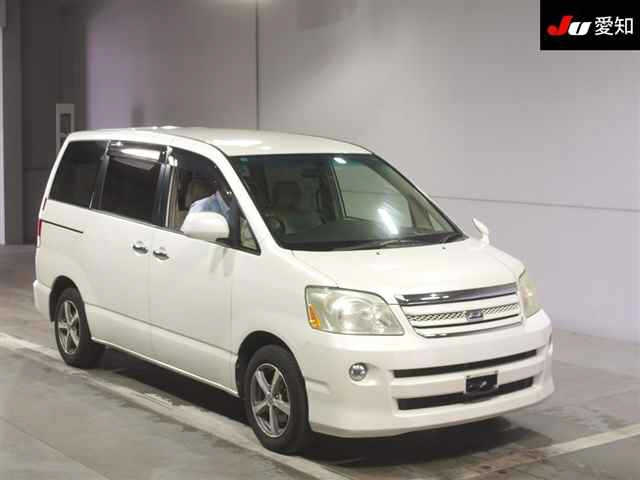 TOYOTA NOAH 2006