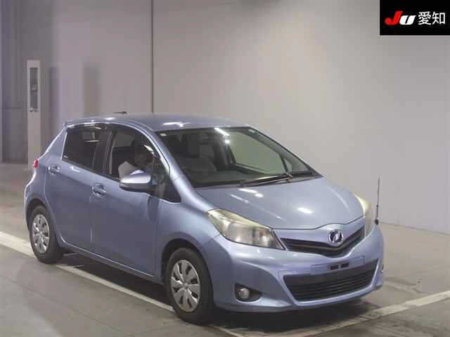 TOYOTA VITZ 2011