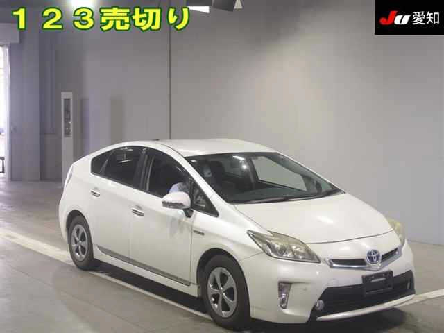 TOYOTA PRIUS 2014