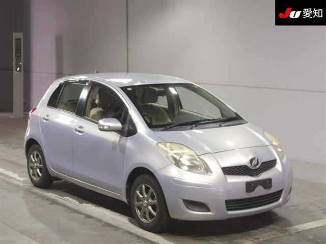 TOYOTA VITZ 2010