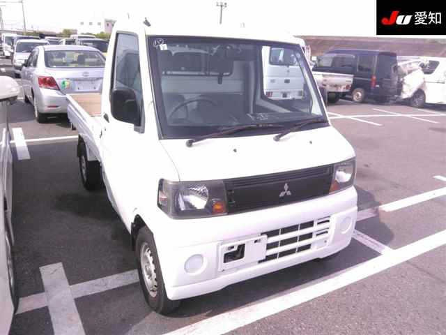 MITSUBISHI MINICAB TRUCK 2010