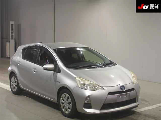 TOYOTA AQUA 2012