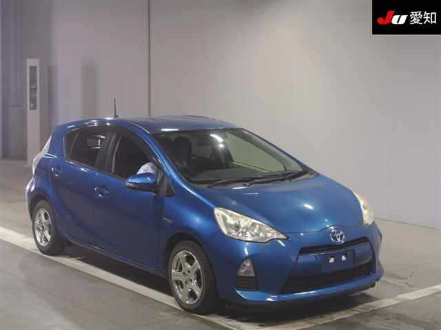 TOYOTA AQUA 2012
