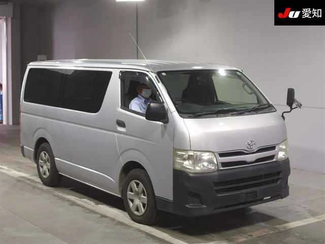 TOYOTA HIACE VAN 2012