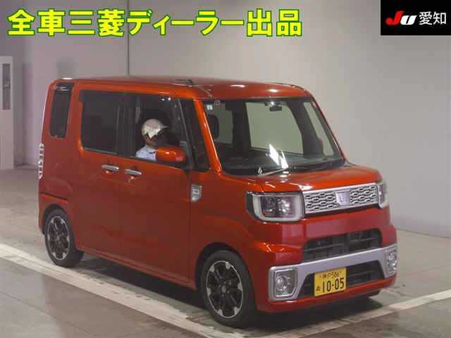 DAIHATSU WAKE 2015