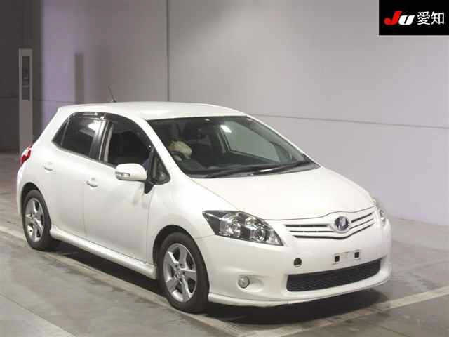 TOYOTA AURIS 2009