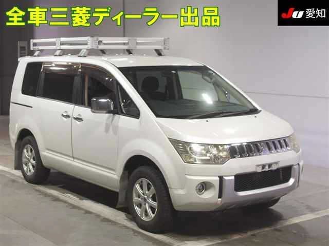 MITSUBISHI DELICA D5 2012