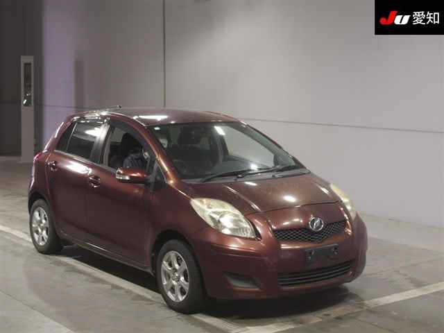 TOYOTA VITZ 2010