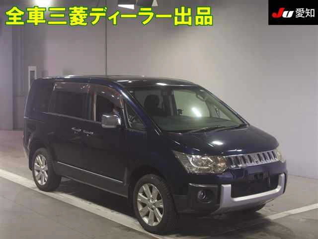 MITSUBISHI DELICA D5 2010