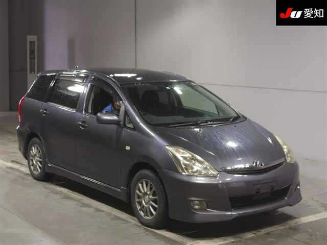 TOYOTA WISH 2008