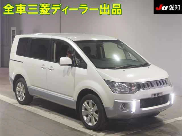 MITSUBISHI DELICA D5 2017