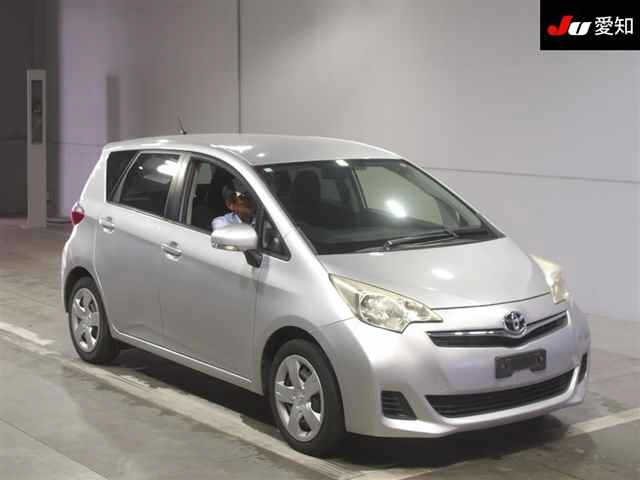 TOYOTA RACTIS 2012