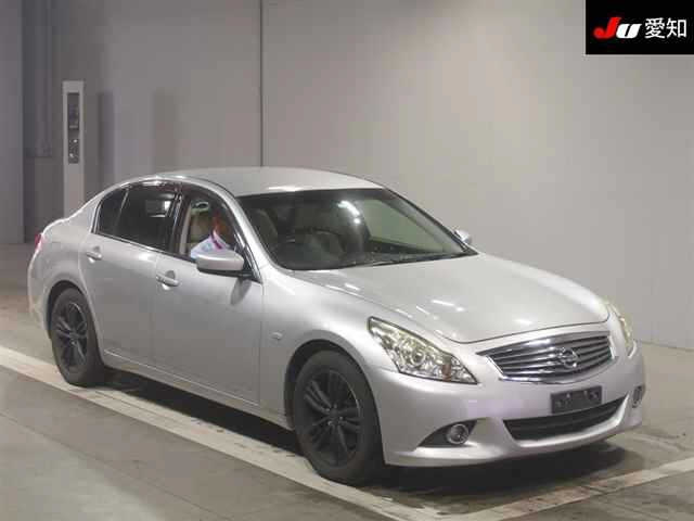 NISSAN SKYLINE 2010