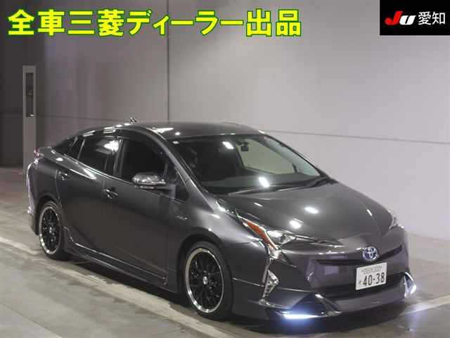 TOYOTA PRIUS 2018