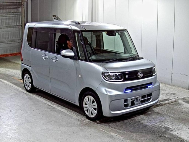 DAIHATSU TANTO 2019