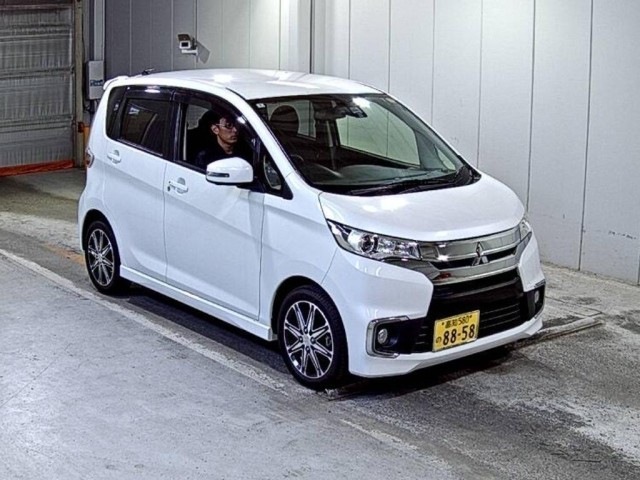 MITSUBISHI EK CUSTOM 2018