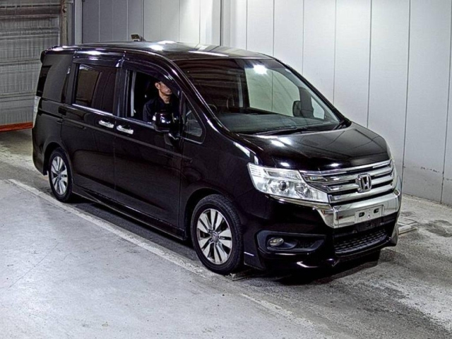 HONDA STEP WAGON 2014