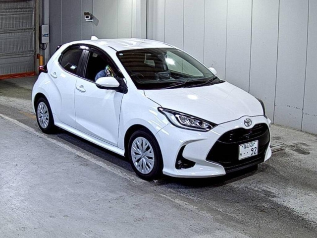 TOYOTA YARIS 2021