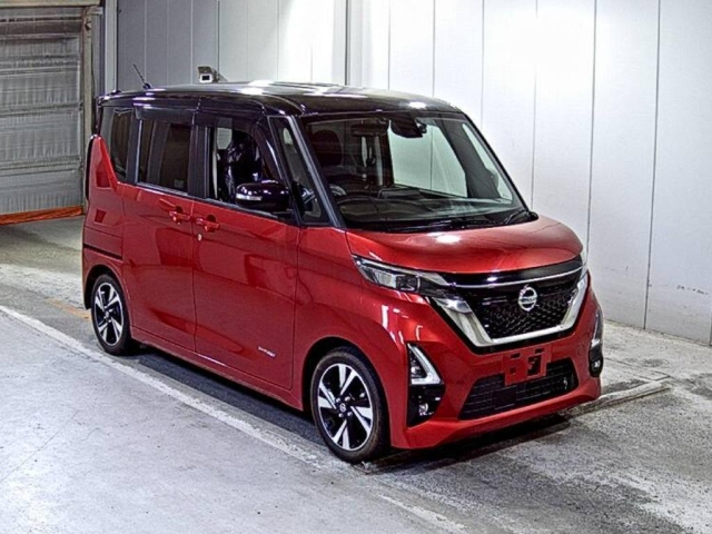 NISSAN ROOX 2021