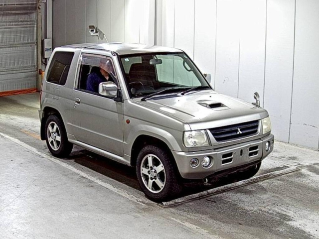 MITSUBISHI PAJERO MINI 2005