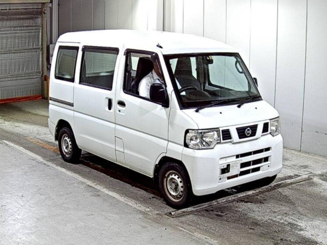 NISSAN CLIPPER VAN 2013